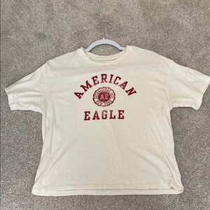 American Eagle Outfitters Cream and Red Short Sleeve Tee